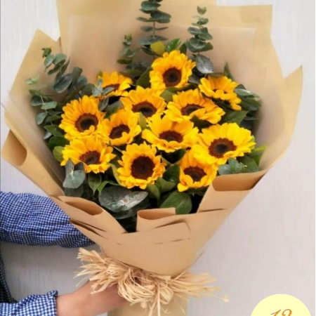 12 pcs Sunflower Bouquet